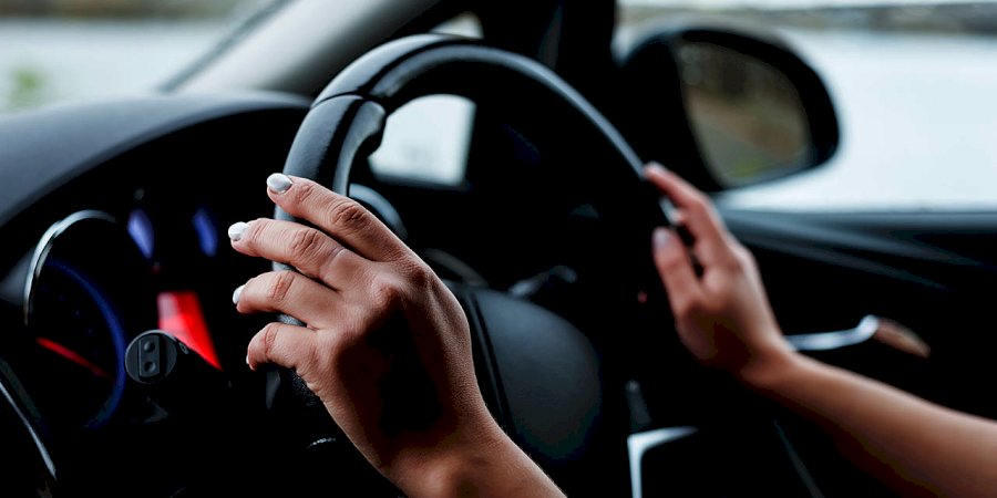 Volante do carro a tremer e suas causas